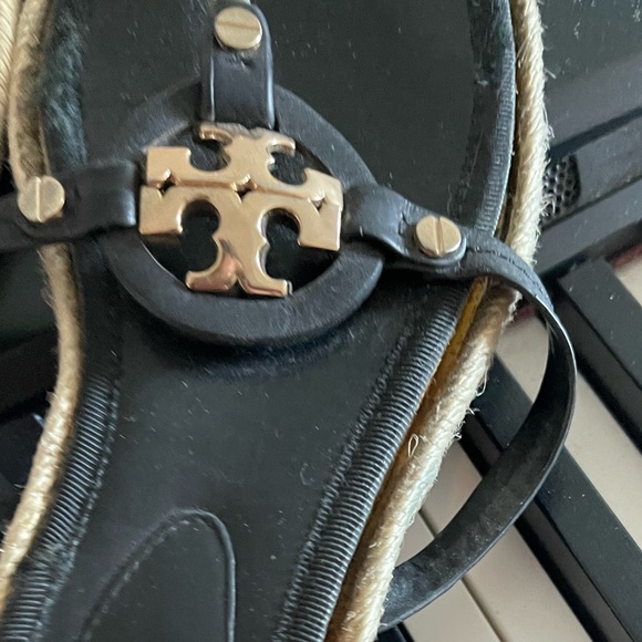 Tory Burch Sandals - Picture 4 of 5